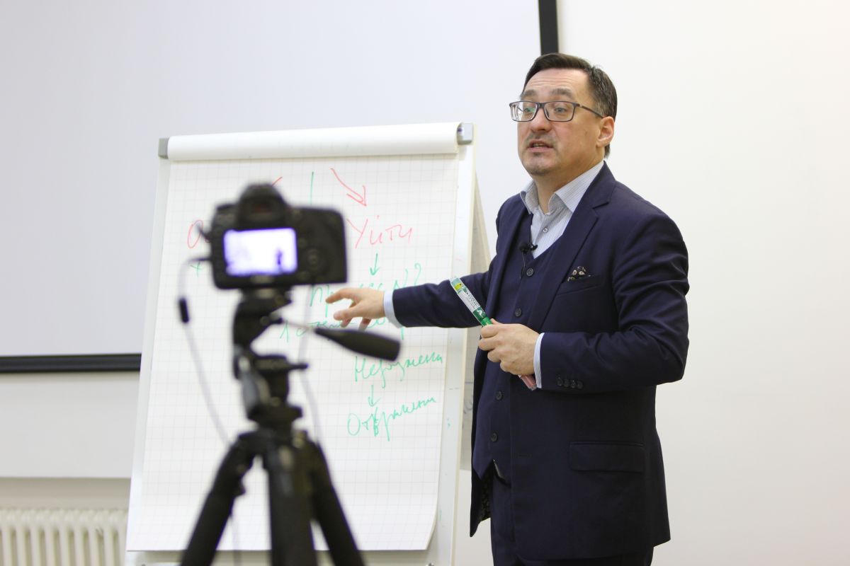 Заболотный К.Б., врач функциональной диагостики, г. С-Петербург